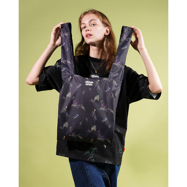 Folding clearance tote bag