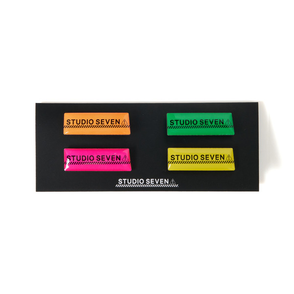 NEON LOGO Pins 詳細画像 Multi 1