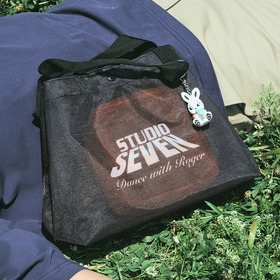 Mesh Square Pouch 詳細画像