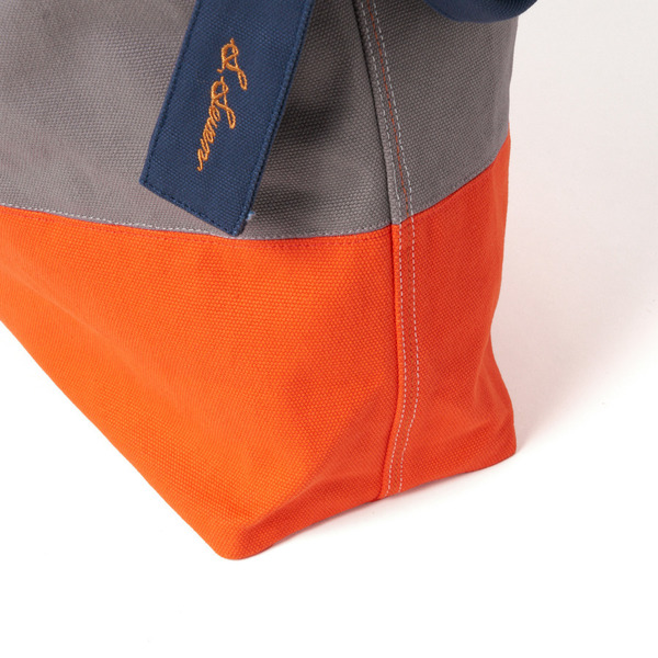 2-Tone Canvas Bag 詳細画像 Grey 4