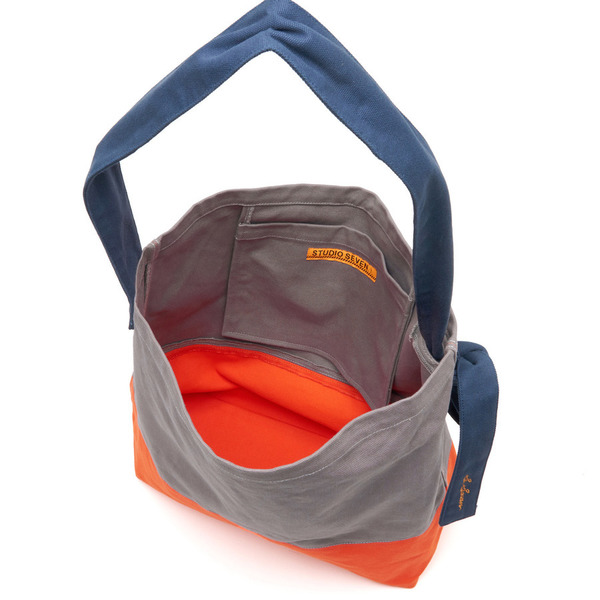 2-Tone Canvas Bag 詳細画像 Grey 5