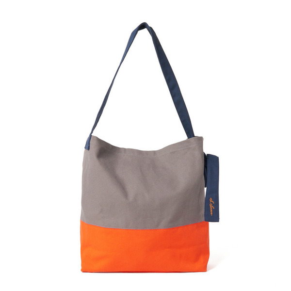 2-Tone Canvas Bag 詳細画像 Grey 1